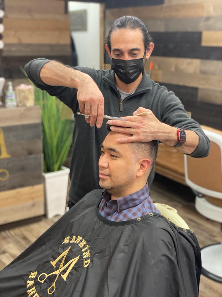 Techniques for Mastering Fade Haircuts in Barbering